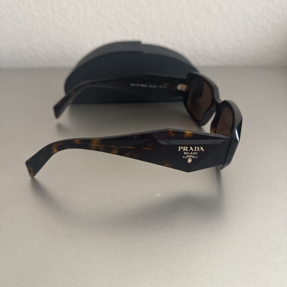Prada PR 17WS Sunglasses - Picture 2 of 2